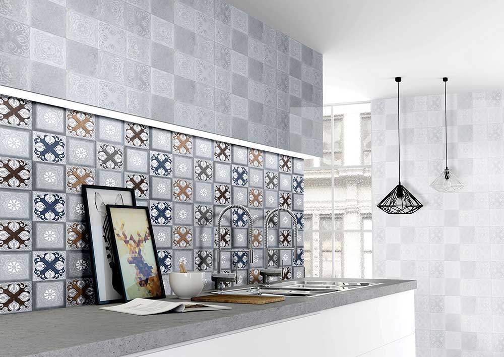 Novelty Decor Polished